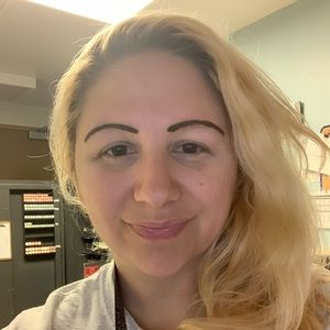 Meet your Posher, Nicole